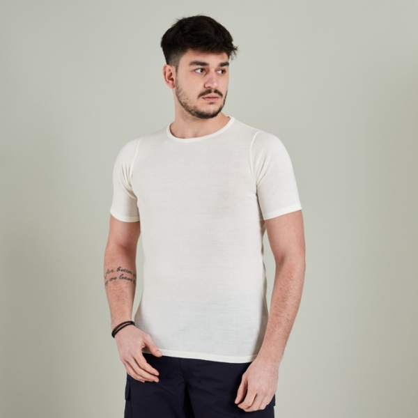 Short-sleeve wool shirt