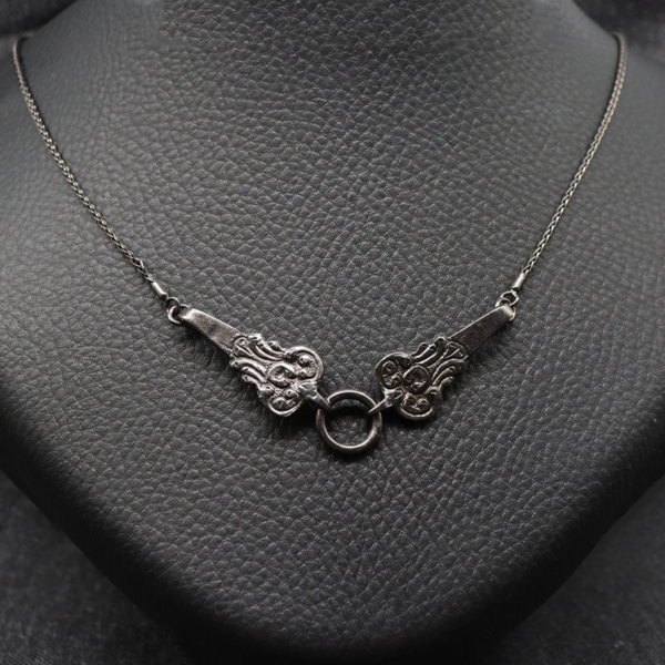 NECKLACE INSPIRED BY AKRODEKTES B. EVIA