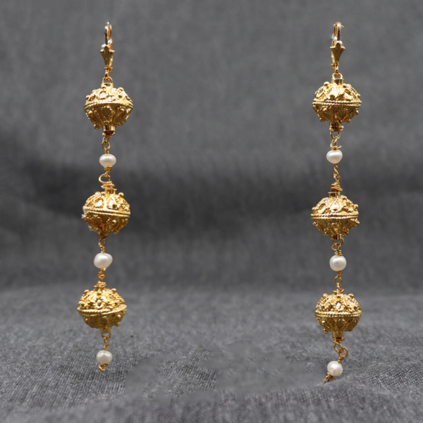 TRIPLE LIANOMBOTONA EARRINGS CRETE