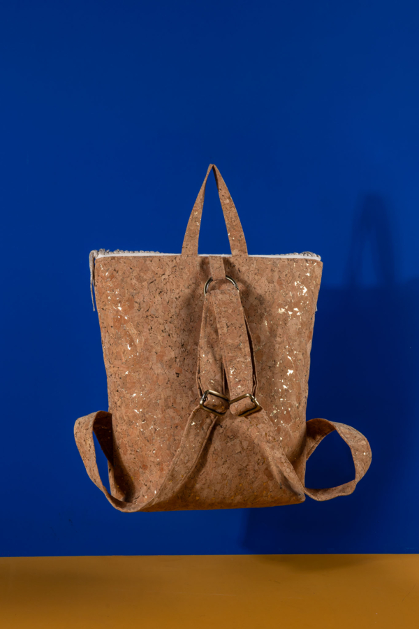 ΧΕΙΡΟΠΟΙΗΤΗ ΥΦΑΝΤΗ ΤΣΑΝΤΑ BACKPACK ΜΕ ΧΕΙΡΟΠΟΙΗΤΟ ΚΡΟΣΣΙ ΣΤΟΝ ΑΡΓΑΛΕΙΟ "ΚΑΛΛΙΟΠΗ"