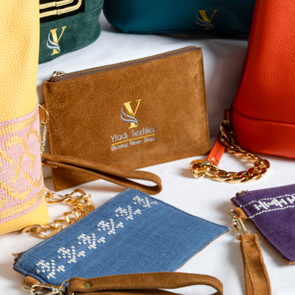 ΧΕΙΡΟΠΟΙΗΤΗ ΔΕΡΜΑΤΙΝΗ ΤΣΑΝΤΑ "WRISTLET_YFADI"