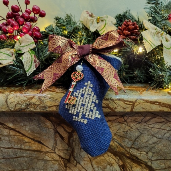 Handmade Woven Mini Tree Boot with Key