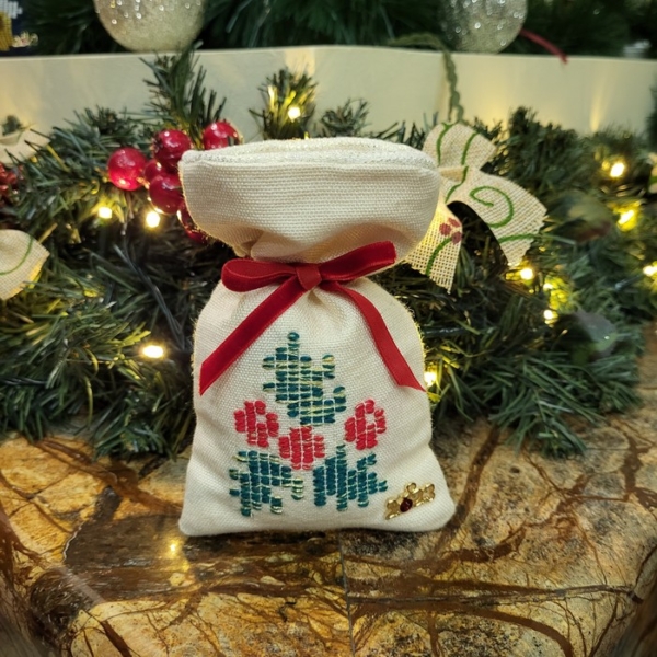 Handmade Woven Pouch Mistletoe No. 2