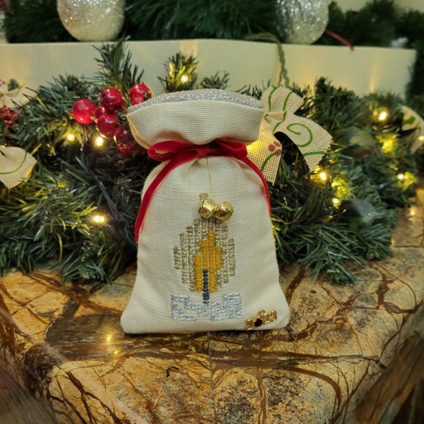 Christmas Pouch Candle No. 2