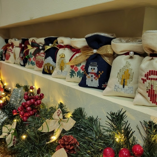 Christmas Woven Bag Home