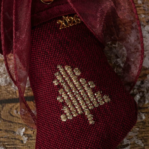 Small burgundy boot 01