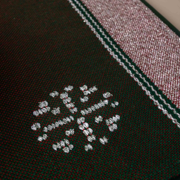 Christmas placemats with snowflake embroidery