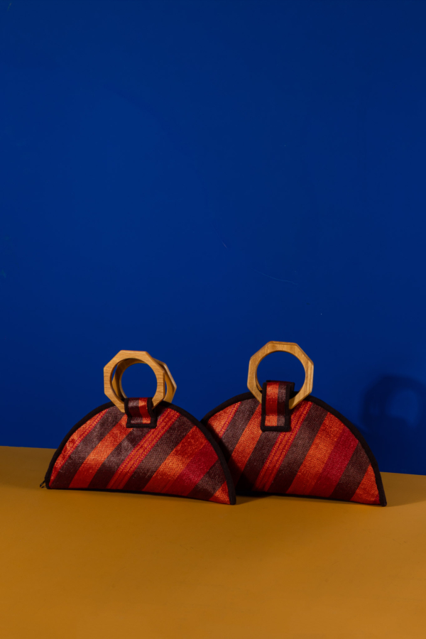 Χειροποίητη Υφαντή Τσάντα από raffia με Ξύλινες Λαβές "Sunset Loom Bag"